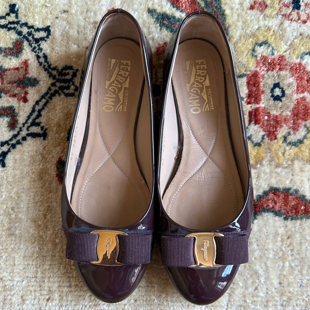 Salvatore Ferragamo Varina women’s size 7